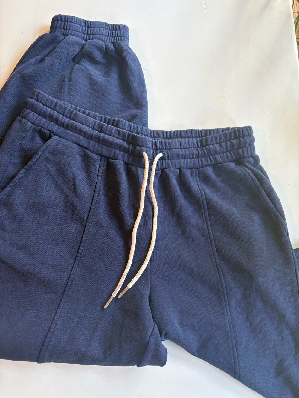 Lou & Grey Sweatpants — Navy, Size Medium